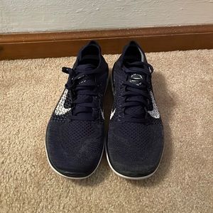 Nike Flyknit Free Run